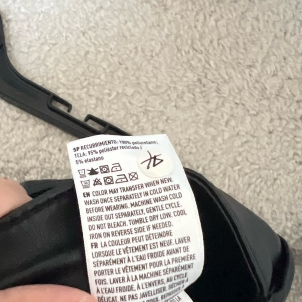 American Eagle American Eagle - Picture 12 of 14